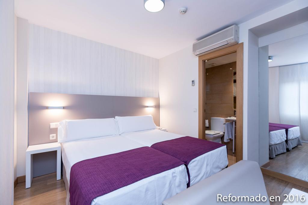 Di' Carlo Otel Madrid Dış mekan fotoğraf