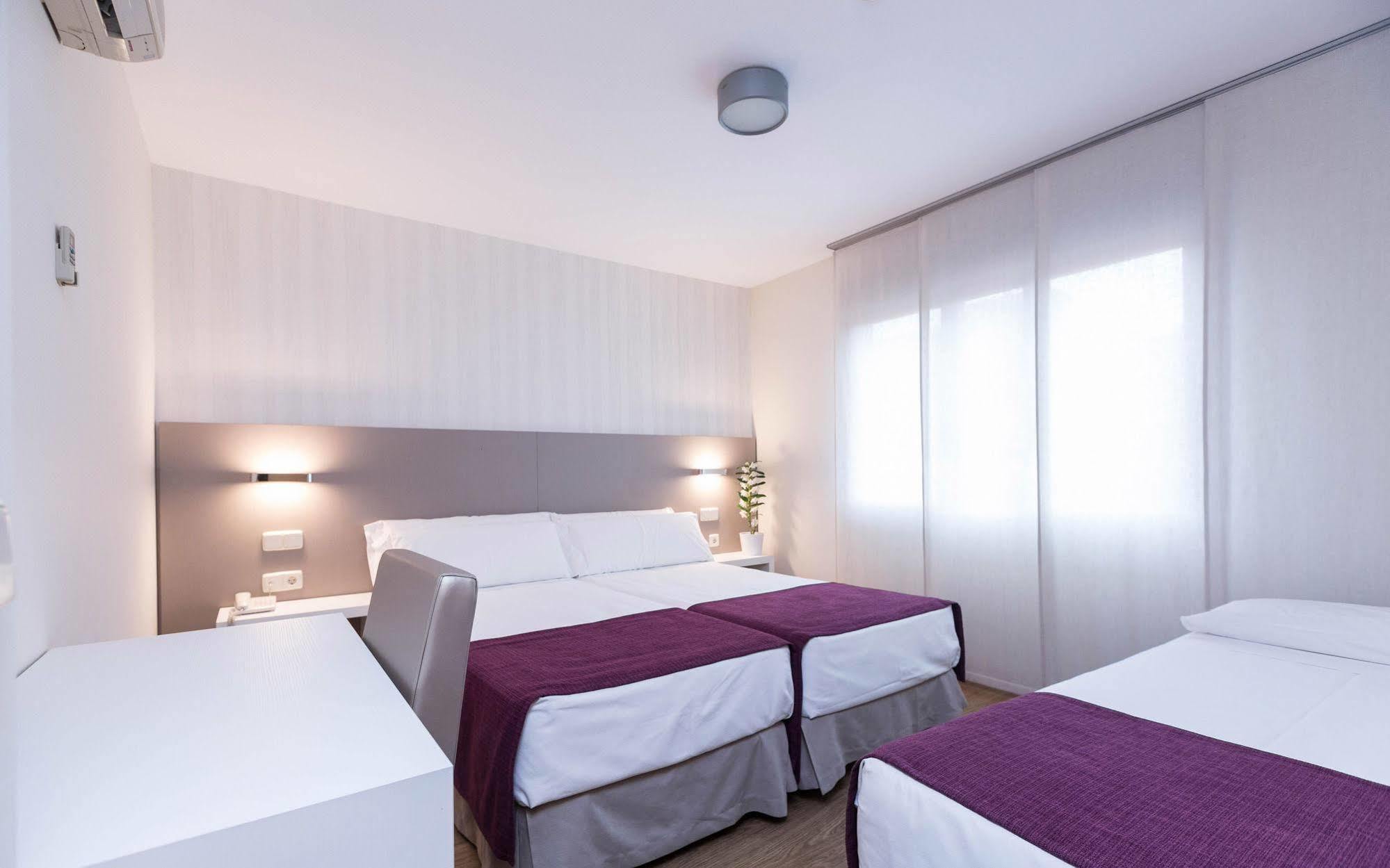 Di' Carlo Otel Madrid Dış mekan fotoğraf