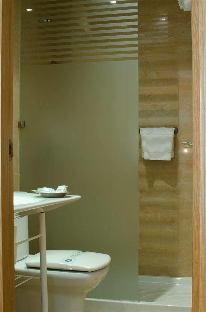 Di' Carlo Otel Madrid Dış mekan fotoğraf